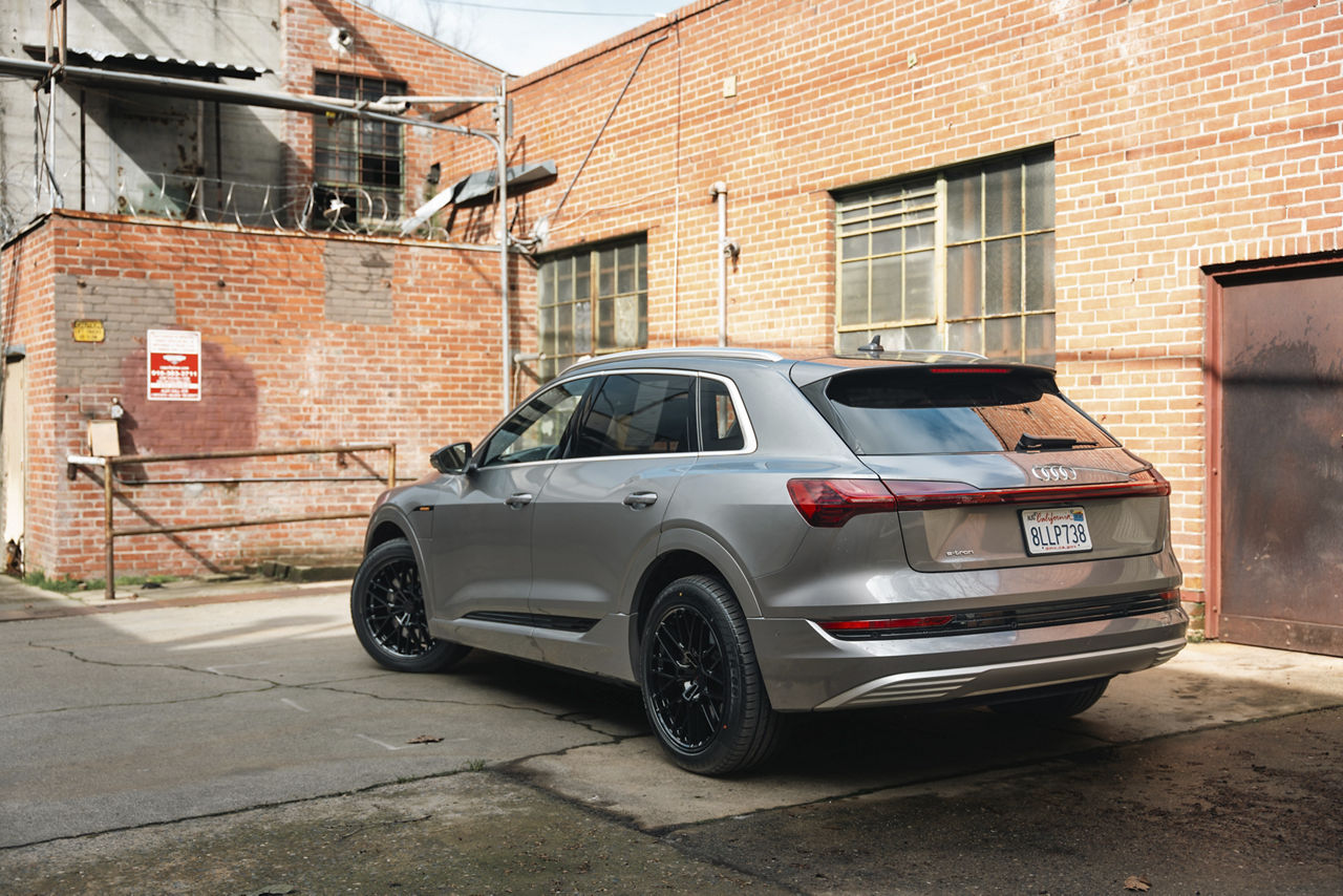 Q8 e tron 2020 hotsell
